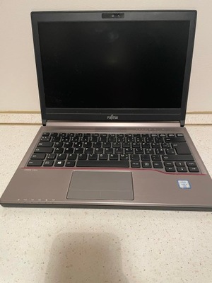 Laptop Fujitsu-Siemens Fujitsu E736