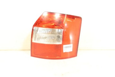 Лампа права задня audi a4 b6 kombi фото №1