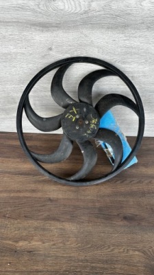 Jaguar xe / f-pace вентилятор радиатора 3s493113 фото №1