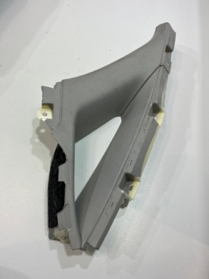 Захист стійка правий задня audi a8 d4 4h0867242b фото №1