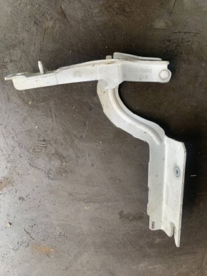 Петля капот двигателя jumpy 1499346080 фото №1