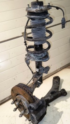 Hundai ix35 1.6 рычаг амортизационная стойка поворотный кулак амортизатор правый перед суппорт фото №1