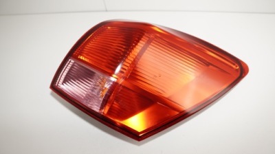 Лампа правий задня nissan qashqai j10 06-09r^ фото №1