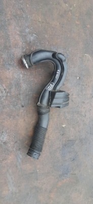 Труба шланг интеркулер 1.6 dci renault trafic iii 165755972r фото №1