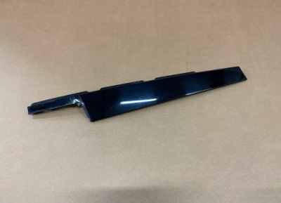 Audi q7 4m накладка дверь левая перед 4m0837901 фото №1