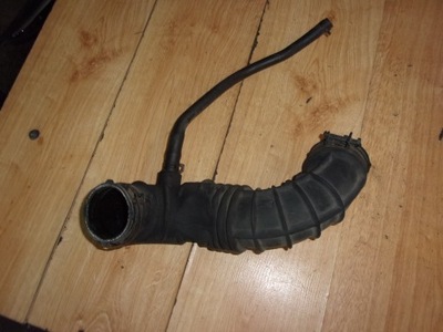 Hyundai i30 i труба wąż воздухозаборник воздуха 1.4 16v фото №1