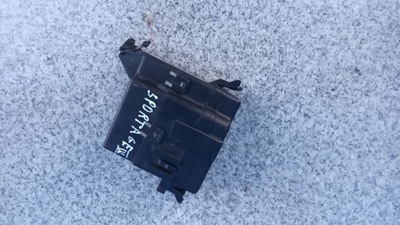 Kia sportage iii 1.7 crdi коробка запобіжників фото №1