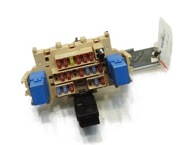 Коробка предохранителей nissan qashqai 2.0 dci фото №1