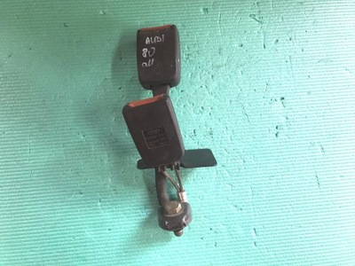 Audi 80 заскочки ременів безпеки задня фото №1