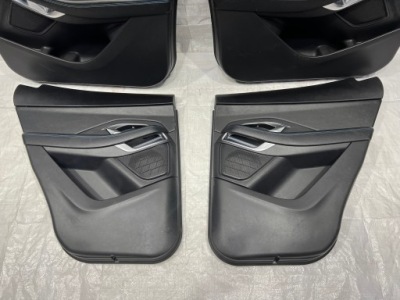 Jaguar e-pace обшивка оббивка двері лівий правий ty фото №1