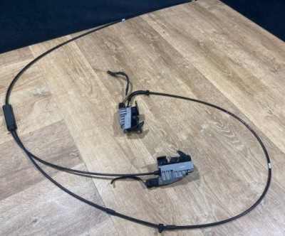 Замок датчик трос відкривання капот лівий правий mercedes r231 a2318800059 фото №1