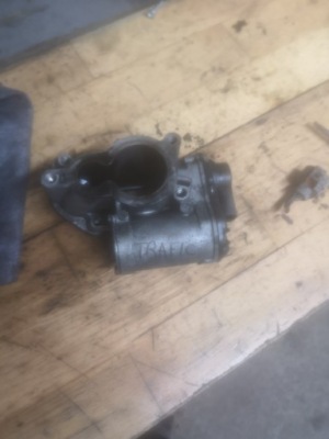 Клапан egr opel vivaro renault trafic 2.0 dci 8200797706 h8200327011 фото №1