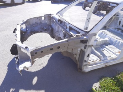 Mitsubishi l200 чверть перед ліва lub prawa15r. фото №1