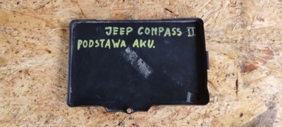 Основание аккумулятора jeep compass ii 68370875aa фото №1