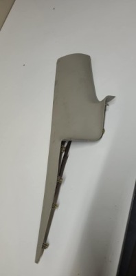 Левая задняя защита стойка левый задняя opel ampera 22859713 фото №1