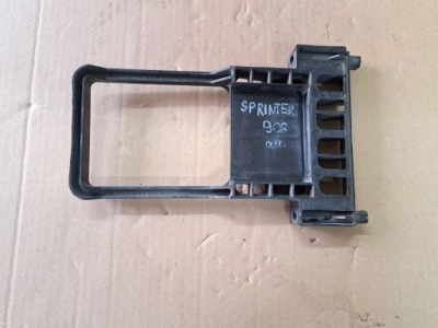 Mercedes sprinter 906 кронштейн   кронштейн акумулятор фото №1