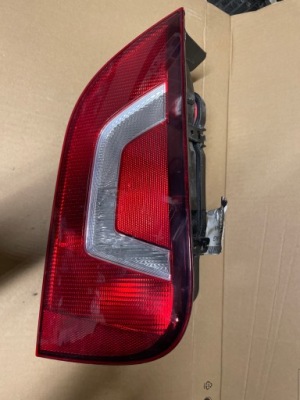 Vw up лампа правий задня 1s0945096d фото №1