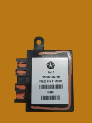 Модуль pdc паркування 68316627ad dodge charger vii 2011- фото №1