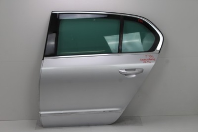 Двері лівий задня skoda superb ii 08-13r hb la7w фото №1