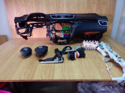 Панель приладів консоль подушки безпеки nissan qashqai j11. оригінал. фото №1