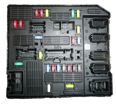 Коробка предохранителей renault scenic 284b69009r фото №1