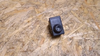 Nissan primera p12 перемикач регулювання дзеркал фото №1