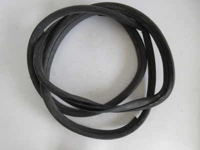 Prius iv прокладка двері передніх правий перед фото №1