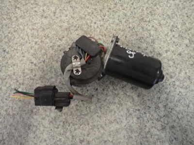 Hyundai matrix 06-10 моторчик двірник перед фото №1