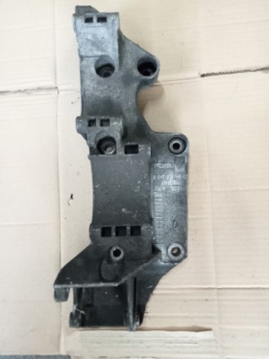 Кронштейн генератора 1.9tdi asz golf iv leon audi a3 045903143c фото №1