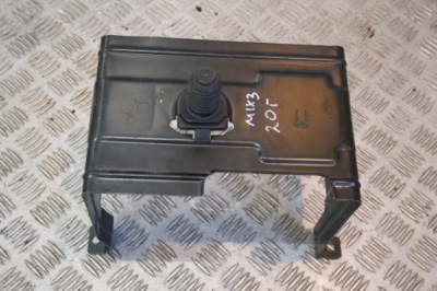 Кронштейн акумулятор vw audi 6r0802717b фото №1