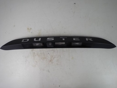 Молдинг накладка крышки задняя с освещением dacia duster ii 848101807r фото №1