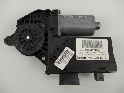 Моторчик опускания стекло peugeot оригинальный номер 9634457480 фото №1