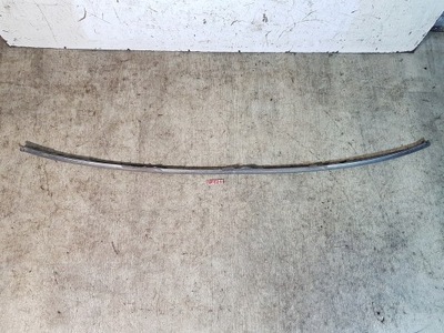 Молдинг скло задня sedan mercedes w124 фото №1