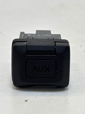 Honda cr-v iii lift 09-12 роз'єм з'єднувач aux r20a2 2,0 b фото №1