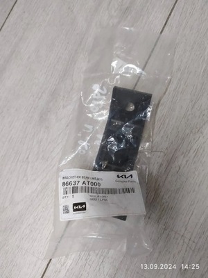 9720. niro напрямна бампер правий задня 86637at000 фото №1