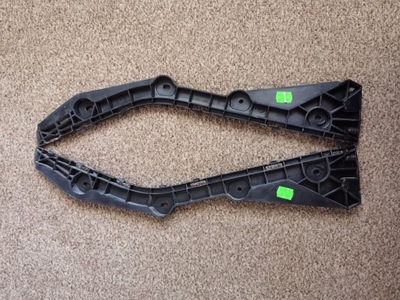 Напрямна бампера правий лівий задня rapid фото №1