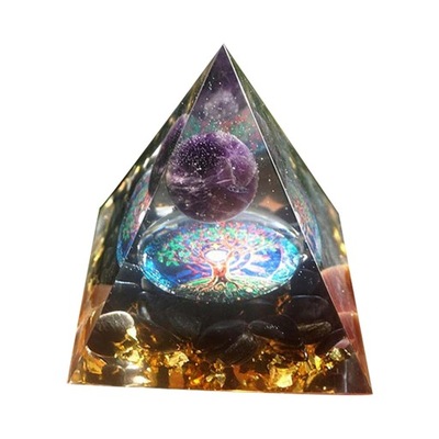 Piramida z naturalnego kryształu przezroczysta 6x6x6cm