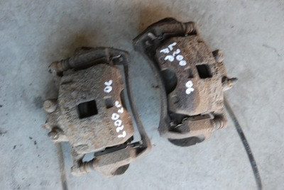 L200 06-14 супорт гальмівний p / l передній 2,5 did фото №1