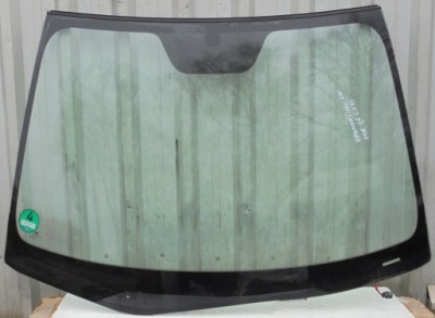 Hyundai i30 i lift скло передня лобове підігрів фото №1