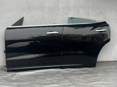 Maserati levante двері ліва передні задні комплект 2017- фото №1