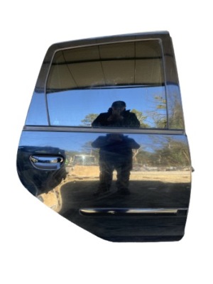 Mitsubishi colt vi повний двері праве задня 26h фото №1