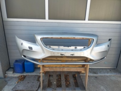 Volvo v40 v 40 2012-2018 бампер перед передній фото №1