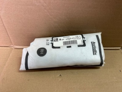 Opel corsa f подушка сидіння права подушка безпеки фото №1