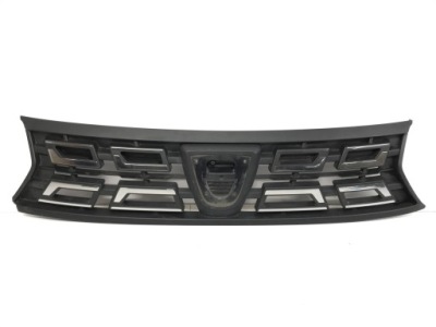 Решітка радіатора решітка радіатора радіатора хром dacia daster 20-22r рестайлінг  623102515r фото №1