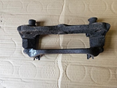 Toyota avensis t27 09-15 скоба перед фото №1