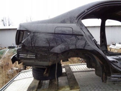 Mercedes w204 204 lift sedan чверть правий задня права фото №1