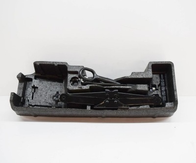 Audi a1 2014 домкрат автомобильный фото №1