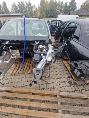 Чверть передня ліва mercedes gle 167 suv фото №1