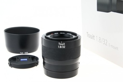 Zeiss Touit Planar T* 32/1.8 do Sony E-mount