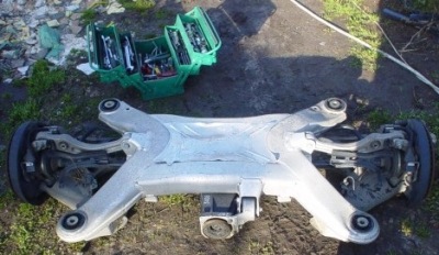 Audi a8 d3 4.0 tdi привідний вал задня права ліва задні фото №1